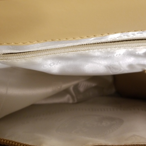 Purse - Picture 4 of 8